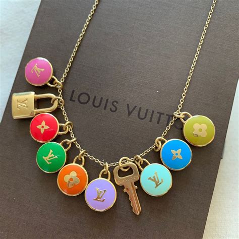 louis vuitton vintage necklace